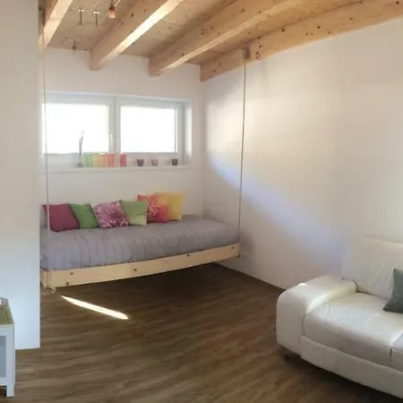 Dolomitenblick Apartment Doelsach
